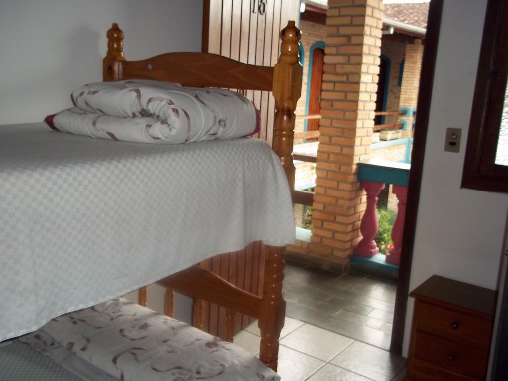 Pousada Riacho Doce Caraguatatuba Habitación foto